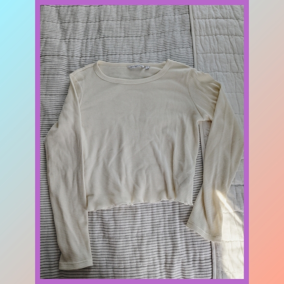 Calvin Klein Top - Picture 9 of 10